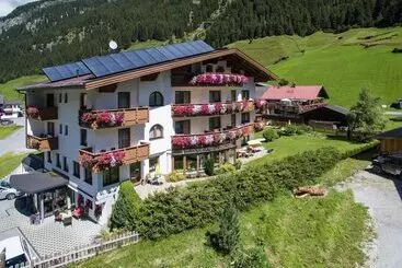 ホテル Garni Romantika