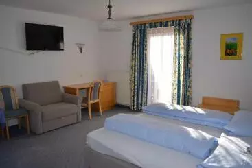 بنسيون Gasthof Alte Tanne