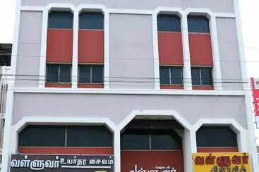 Hotel Valluvar