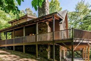 بيت ريفى Second Breakfast  Spacious Wooden Cabin, Hot Tub, Close To Walking Trails, Fireplace By Redawning