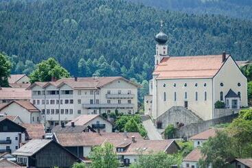 Hotel Burggasthof Hauptmann