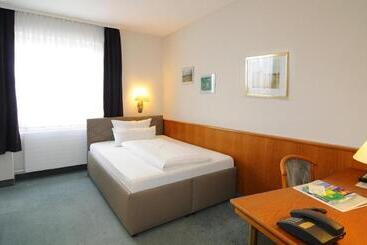 Majatalo Gasthof Hotel Maintal