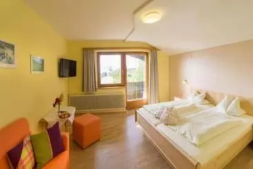 Almfrieden Hotel & Romantikchalet