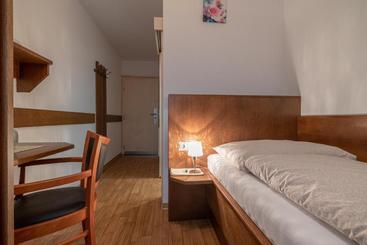 ベッドアンドブレックファースト Gasthof   Pension Durnthaler