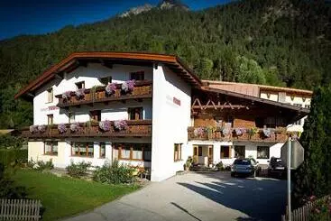 Aamiaismajoitus (B&B) Pension Fundus