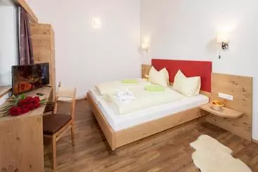 호텔 Berggasthof Hochzeigerhaus