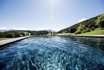 Green Luxury Hotel Pfösl