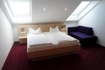 ホテル Am Stadtrand