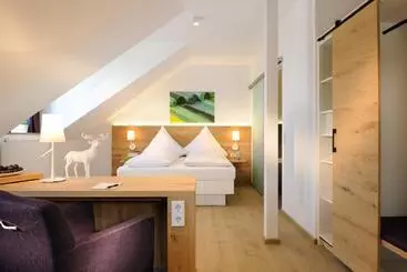 Pensão Hirsch Das Ellwanger Land