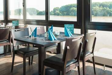 Rheinterrassen Hotel Café Restaurant