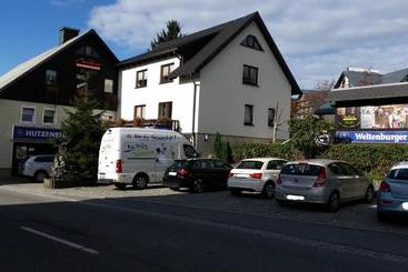 ベッドアンドブレックファースト Wellness Hotel Pension & Gaststätte Riedel