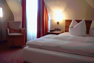 בית מלון כפרי Auszeit Am Park