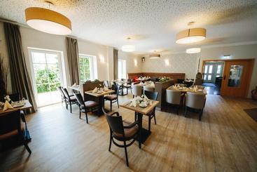 ホテル Am Uenglinger Tor