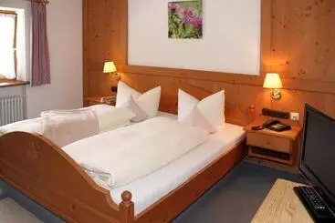 ホテル Ferienparadies Spielmannsau