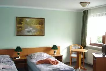 Отель Pension Zum Schwanenteich