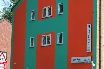 هتل Am Sportpark