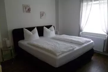 בית מלון כפרי Garni Reis