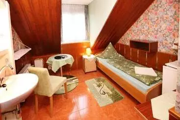 בית מלון כפרי Pension Klaer