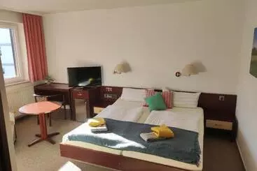 בית מלון כפרי Zimmer Am Jüdenhof