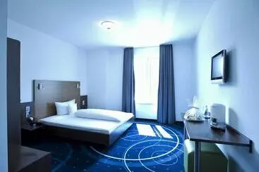 בית מלון כפרי City Oase Lb