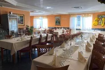 فندق & Restaurant Garda