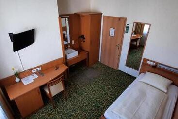 酒店 Ruthmann Rheinblick Garni