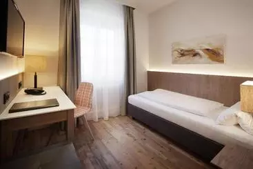 Schüdlbauer´s Hotel Restaurant Bar