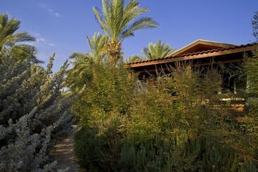 بنسيون Naomi's B&b