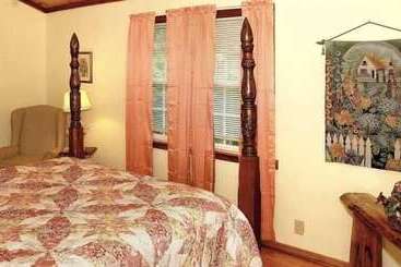 별장 Country 2 Bedrooms, 1 Baths, Sleeps 6 Cabin By Redawning