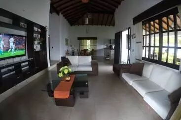 ホテル Mansion Del Lago Calima