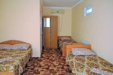 פנסיון Home Felis