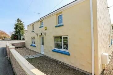 Vineyard Vale Cottage