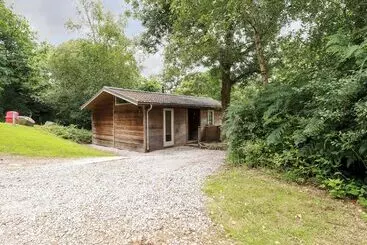 Mökkimajoitus 4 Stonerush Valley