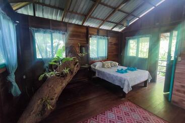 Hotel Playa Grande Lodge & Tree House
