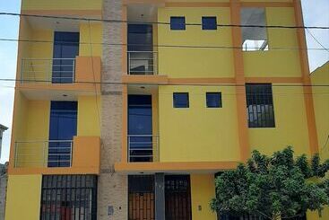 Hotel The Airport House