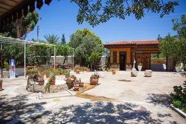 Hotel Dort Mevsim Evi