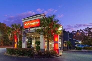 Szálloda Econo Lodge Inn & Suites