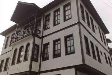 בית מלון כפרי Fuatbeyler Konagi