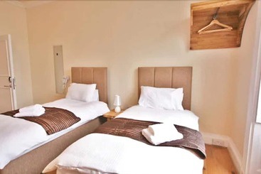 فندق Central Studios Gloucester Place