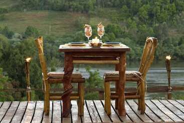 فندق Yacaratia Lodge