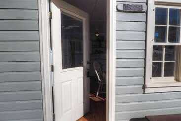 Murphy S Riverside    Ev #3178 2 Bedroom Cottage By Redawning