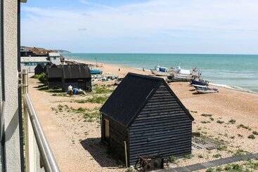 Сельский дом Shore