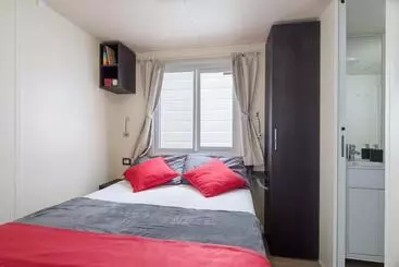 نزل Centro Vacanze Isuledda