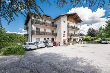 Отель Albergo Cinzia