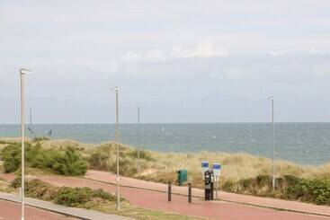 コテージ 11 Min Y Mor