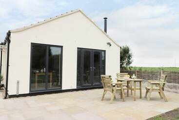 קוטג'' Fieldside