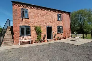 Mökkimajoitus Granary 2