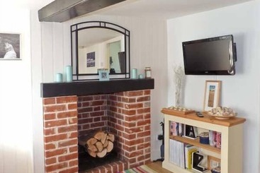 קוטג'' Little Thatch