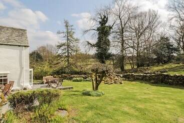 קוטג'' Town End Farmhouse