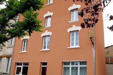 ホテル Auberge Du Palais